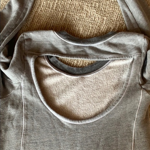 Good Hyouman Jules sweater size small - Picture 6 of 8